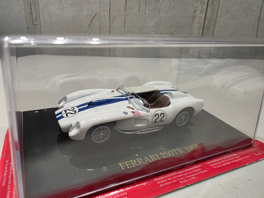 FERRARI 250TR 1958 - 1:43 SCALE DIECAST MODEL