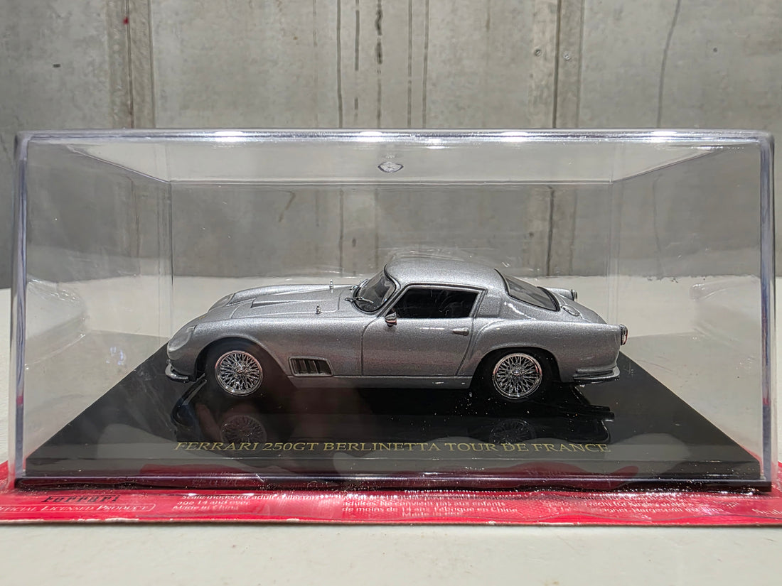 FERRARI 250GT BERLINETTA TOUR FRANCE - 1:43 SCALE DIECAST MODEL