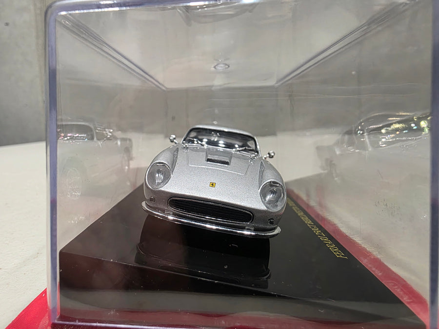FERRARI 250GT BERLINETTA TOUR FRANCE - 1:43 SCALE DIECAST MODEL