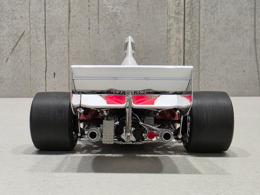 1979 Wanneroo Australian Grand Prix Winner - Lola T332 - 1:18 Scale Diecast Model - Classic Carlectables