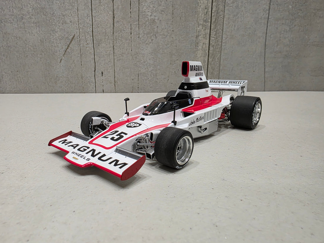 1979 Wanneroo Australian Grand Prix Winner - Lola T332 - 1:18 Scale Diecast Model - Classic Carlectables