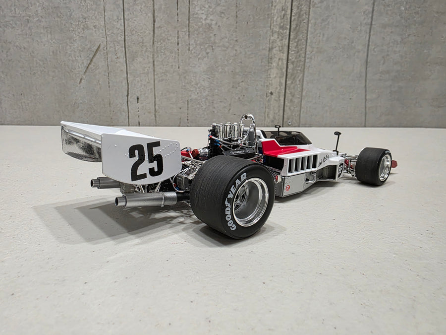 1979 Wanneroo Australian Grand Prix Winner - Lola T332 - 1:18 Scale Diecast Model - Classic Carlectables