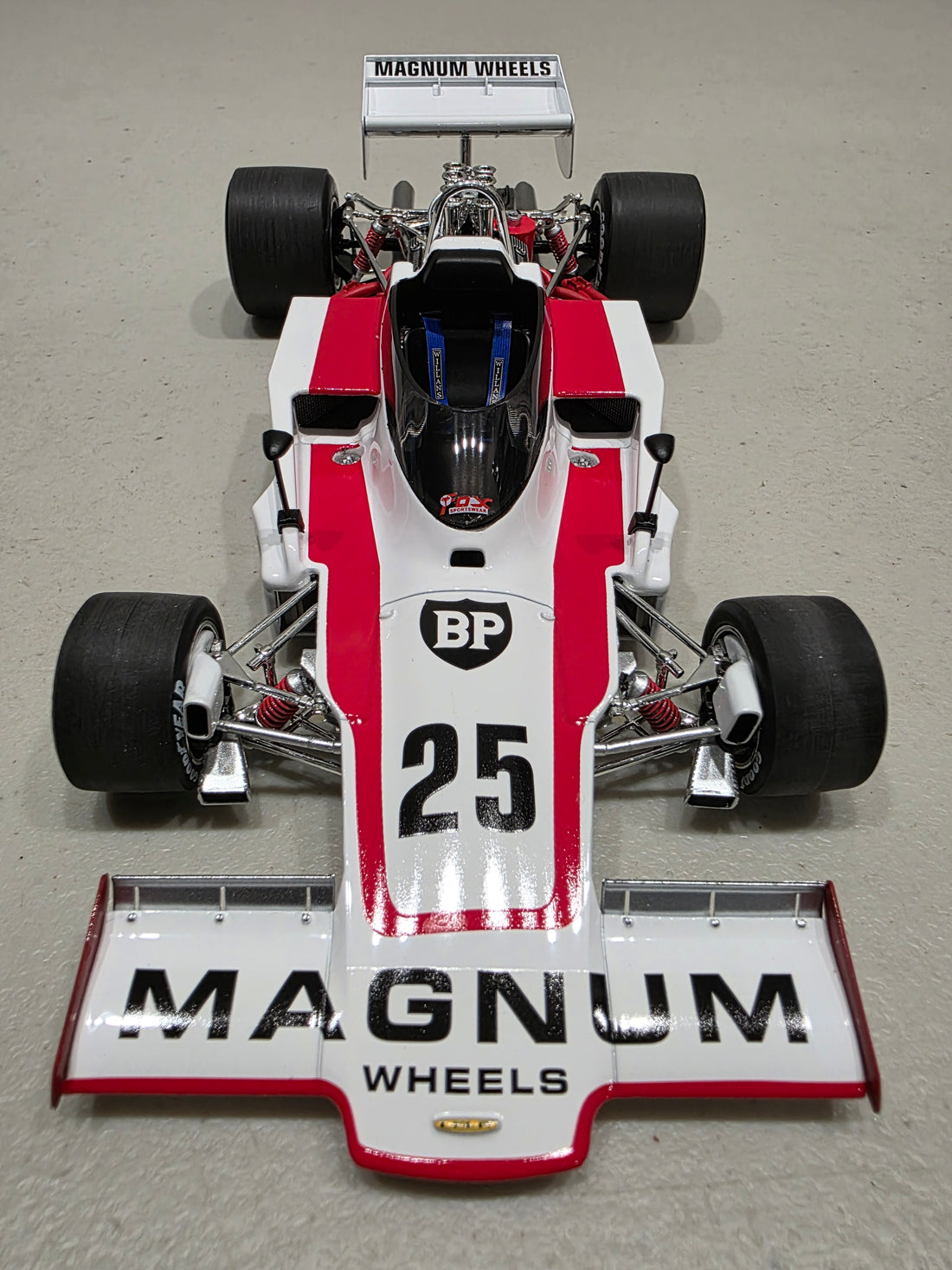 1979 Wanneroo Australian Grand Prix Winner - Lola T332 - 1:18 Scale Diecast Model - Classic Carlectables