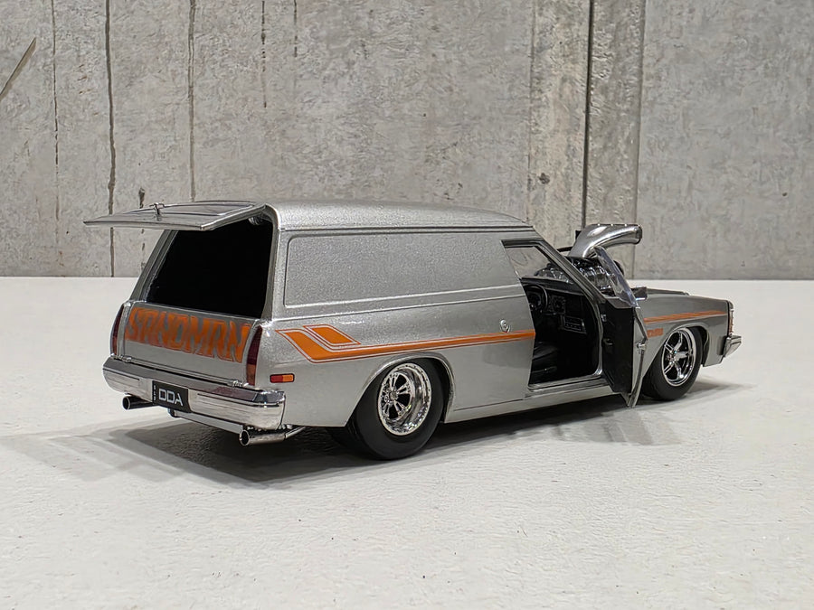 BLOWN HOLDEN HZ SANDMAN PANELVAN - SILVER 1:24 SCALE DIECAST MODEL - DDA
