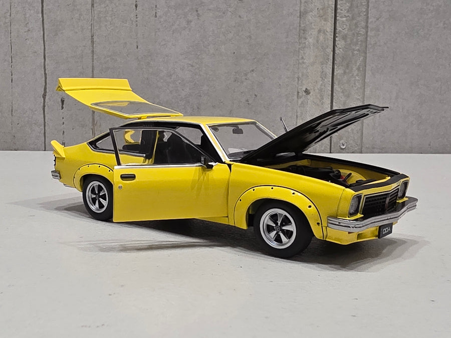 A9X TORANA 308 FACTORY CAR - YELLOW - 1:24 SCALE DIECAST MODEL - DDA