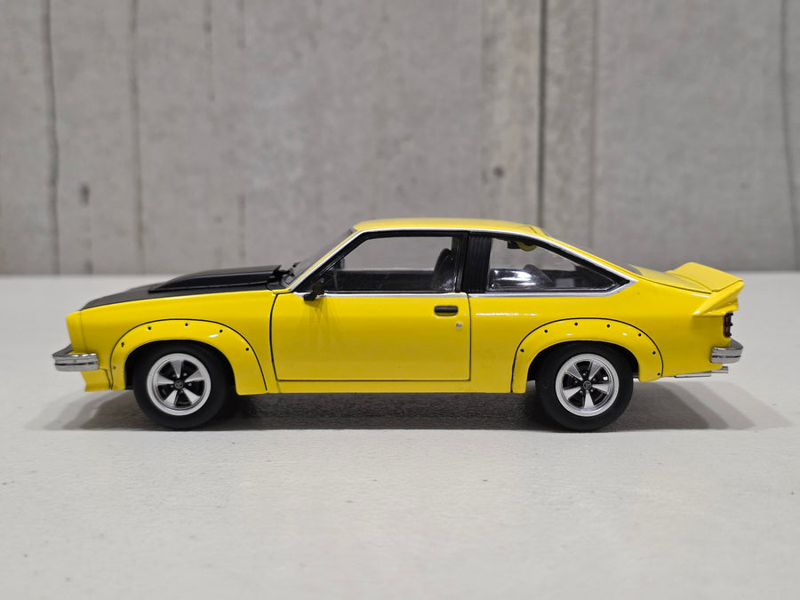 A9X TORANA 308 FACTORY CAR - YELLOW - 1:24 SCALE DIECAST MODEL - DDA