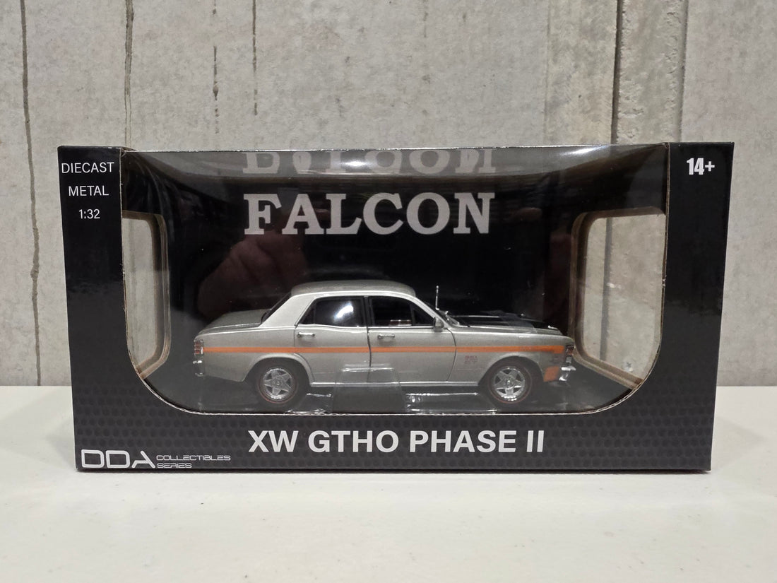 XW GTHO PHASE II - SILVER FOX- 1:32 SCALE DIECAST MODEL - DDA