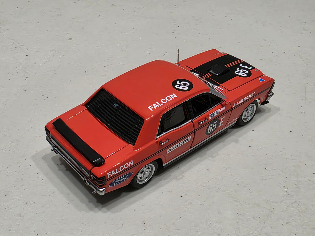 ALLAN MOFFAT - 1971 XY BATHURST WINNER - 1:32 SCALE DIECAST MODEL - DDA