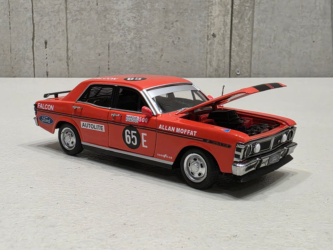 ALLAN MOFFAT - 1971 XY BATHURST WINNER - 1:32 SCALE DIECAST MODEL - DDA