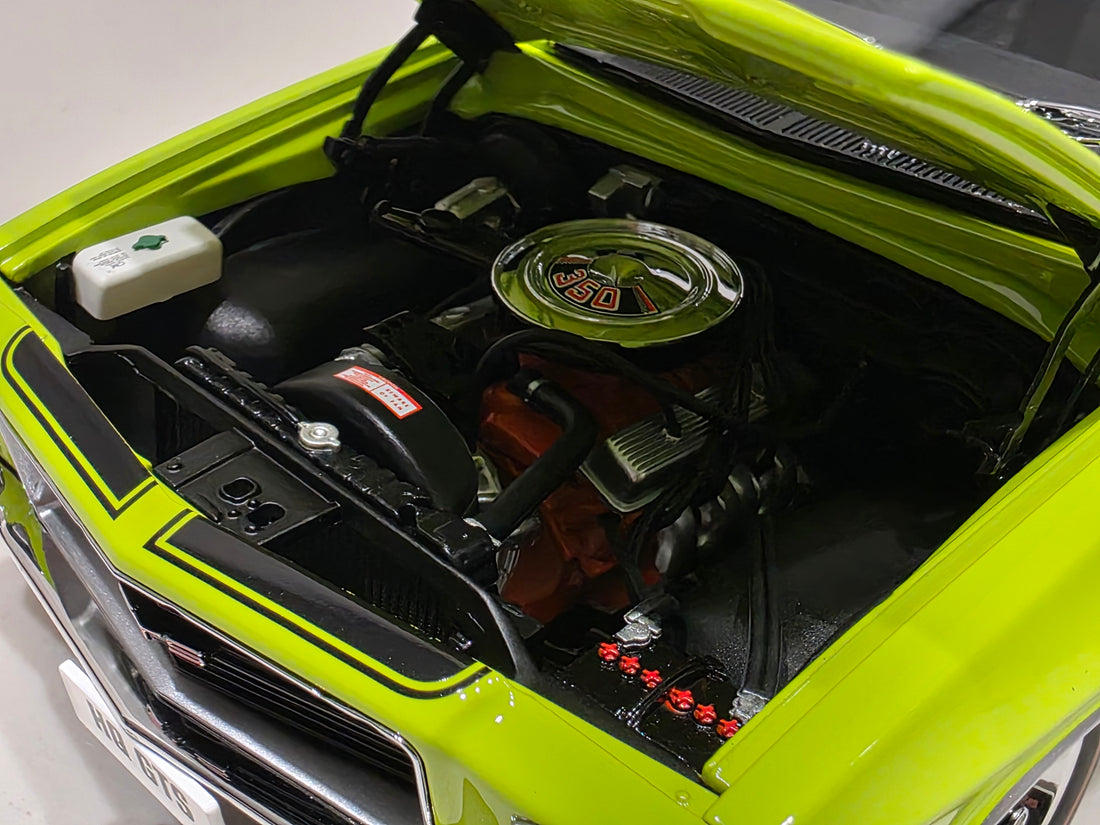 HOLDEN HQ MONARO GTS SEDAN - BARBADOS GREEN - 1:18 DIECAST MODEL