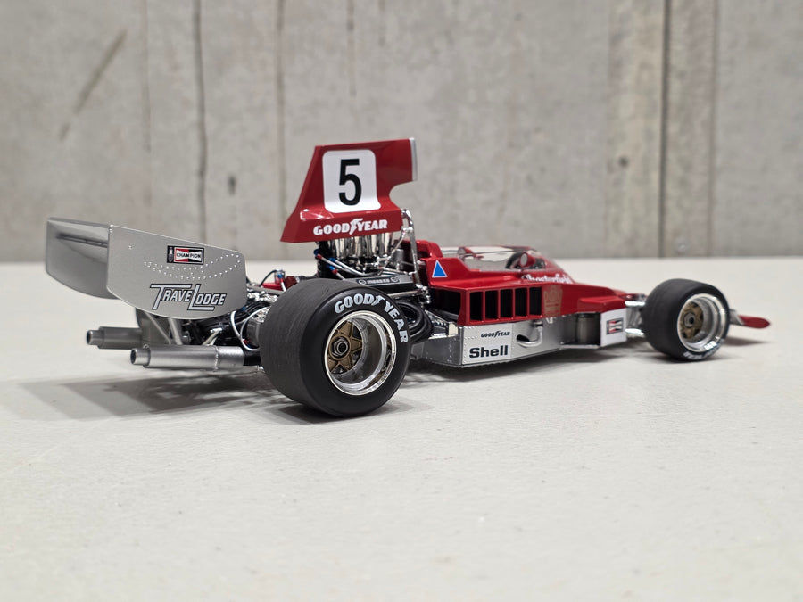 1974 Phillip Island Australian Gold Star Race Winner - Lola T332 - 1:18 Scale Diecast Model - Classic Carlectables