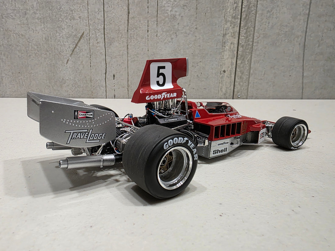 1974 Phillip Island Australian Gold Star Race Winner - Lola T332 - 1:18 Scale Diecast Model - Classic Carlectables