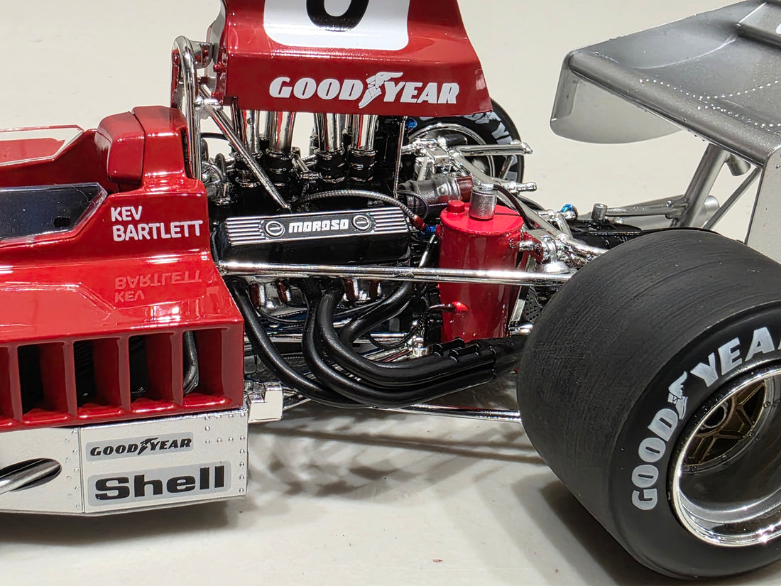 1974 Phillip Island Australian Gold Star Race Winner - Lola T332 - 1:18 Scale Diecast Model - Classic Carlectables