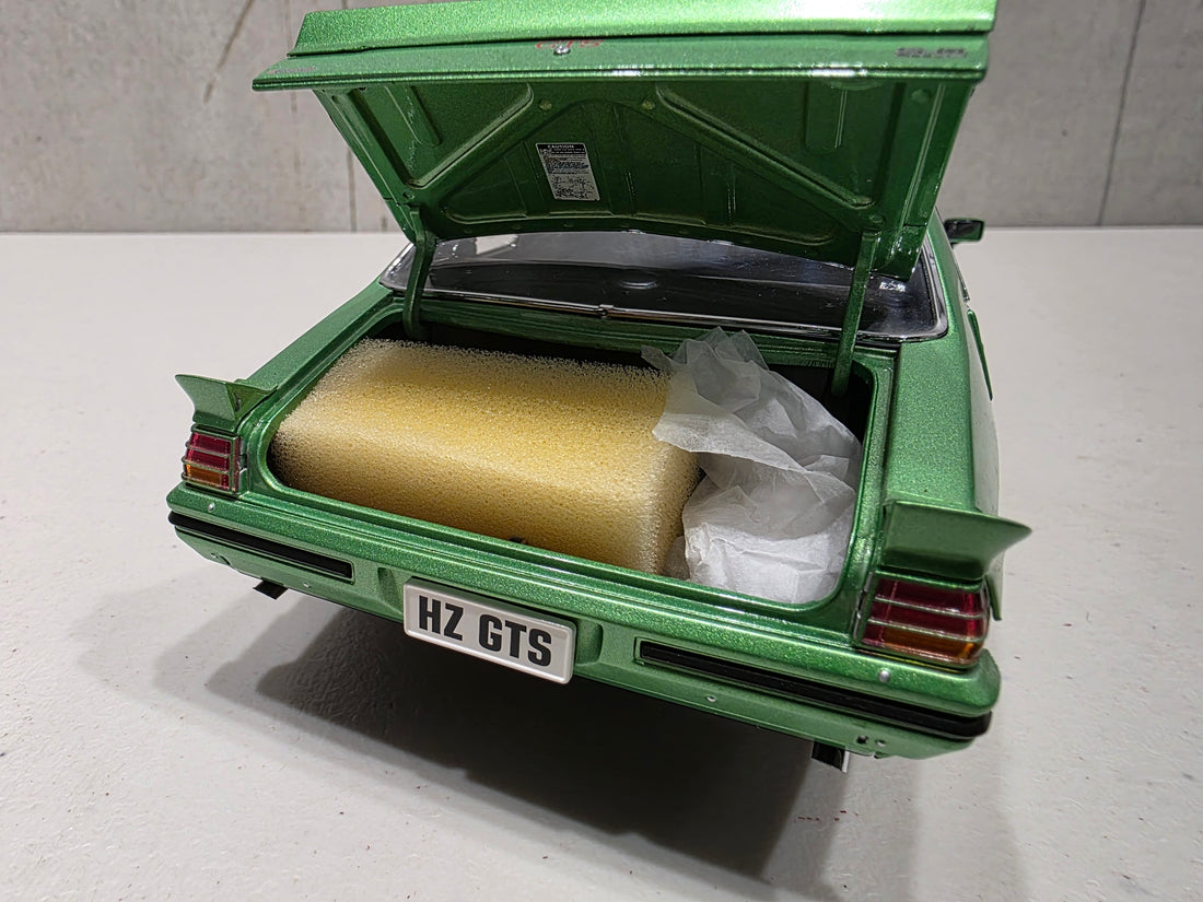 HOLDEN HZ GTS - SUPER MINT METALLIC - 1:18 SCALE DIECAST MODEL