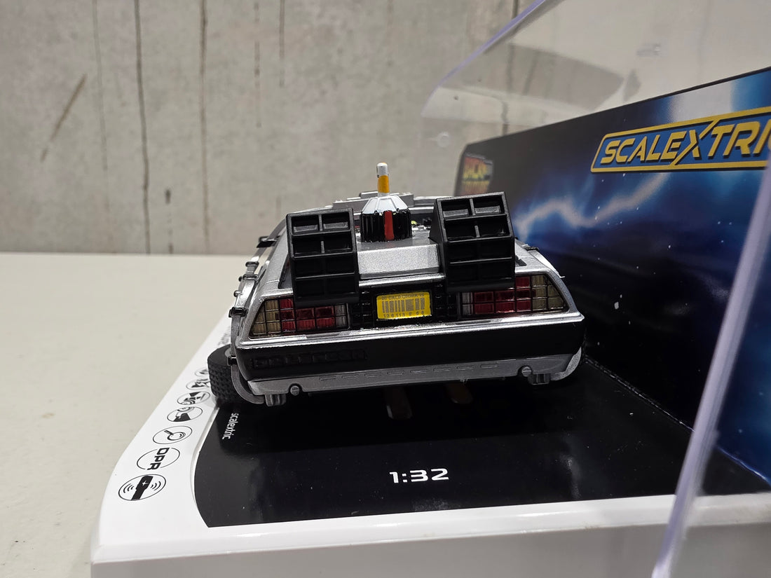 SCALEXTRIC DELOREAN "BACK TO THE FUTURE" PART II
