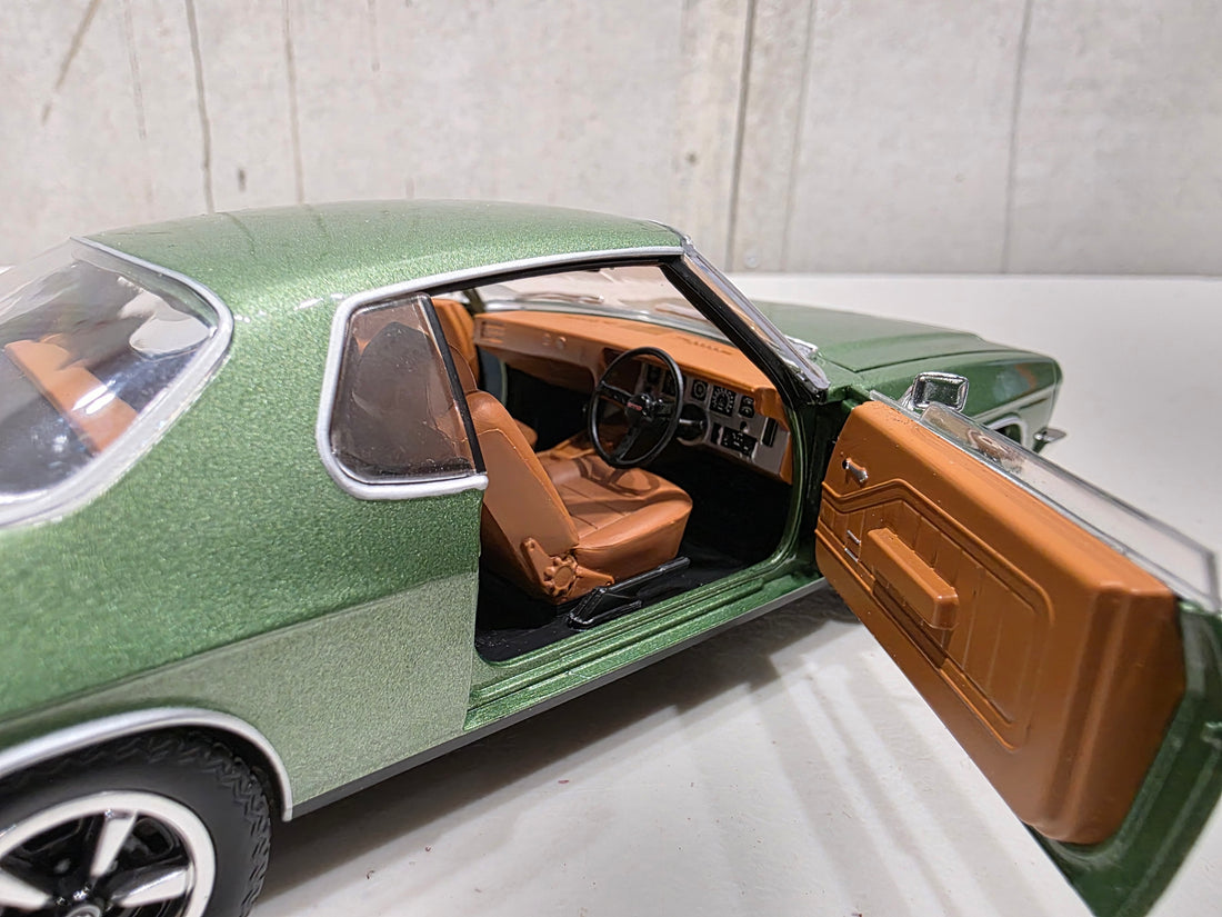 Tasman Bridge HQ GTS Monaro - 1:24 Scale Diecast - DDA Collectibles