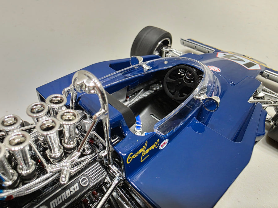 1974 Tasman Series Adelaide 3rd Place - Lola T332 - 1:18 Scale Diecast Model - Classic Carlectables