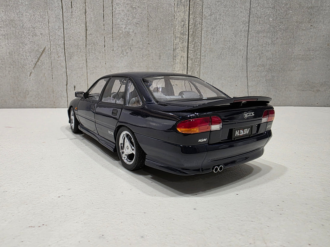 HSV VS GTS - 1:18 SCALE DIECAST MODEL - GENESIS BLUE - BIANTE