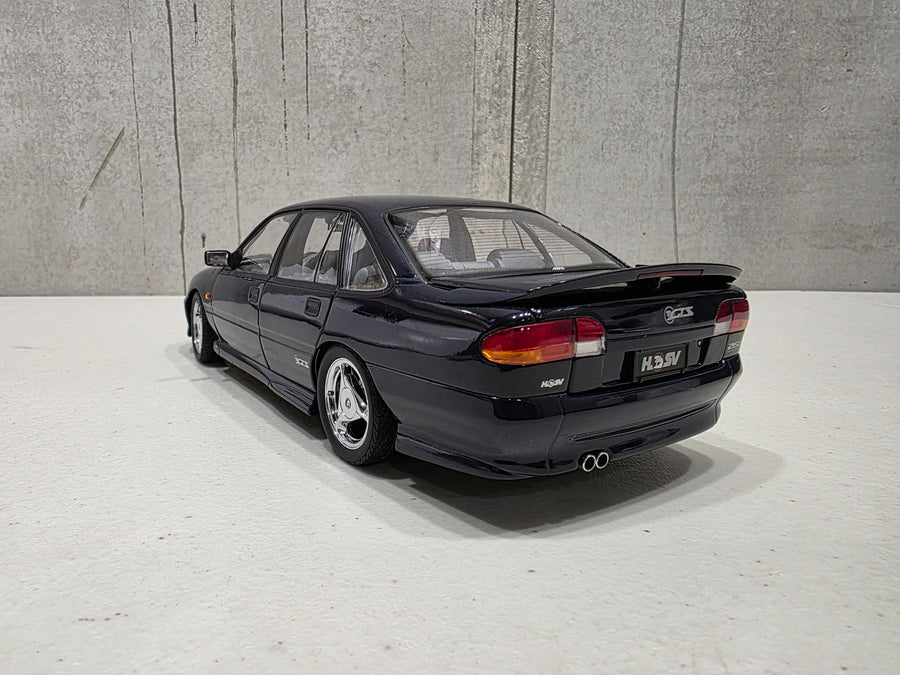 HSV VS GTS - 1:18 SCALE DIECAST MODEL - GENESIS BLUE - BIANTE
