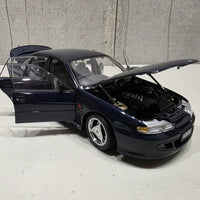 HSV VS GTS - 1:18 SCALE DIECAST MODEL - GENESIS BLUE - BIANTE