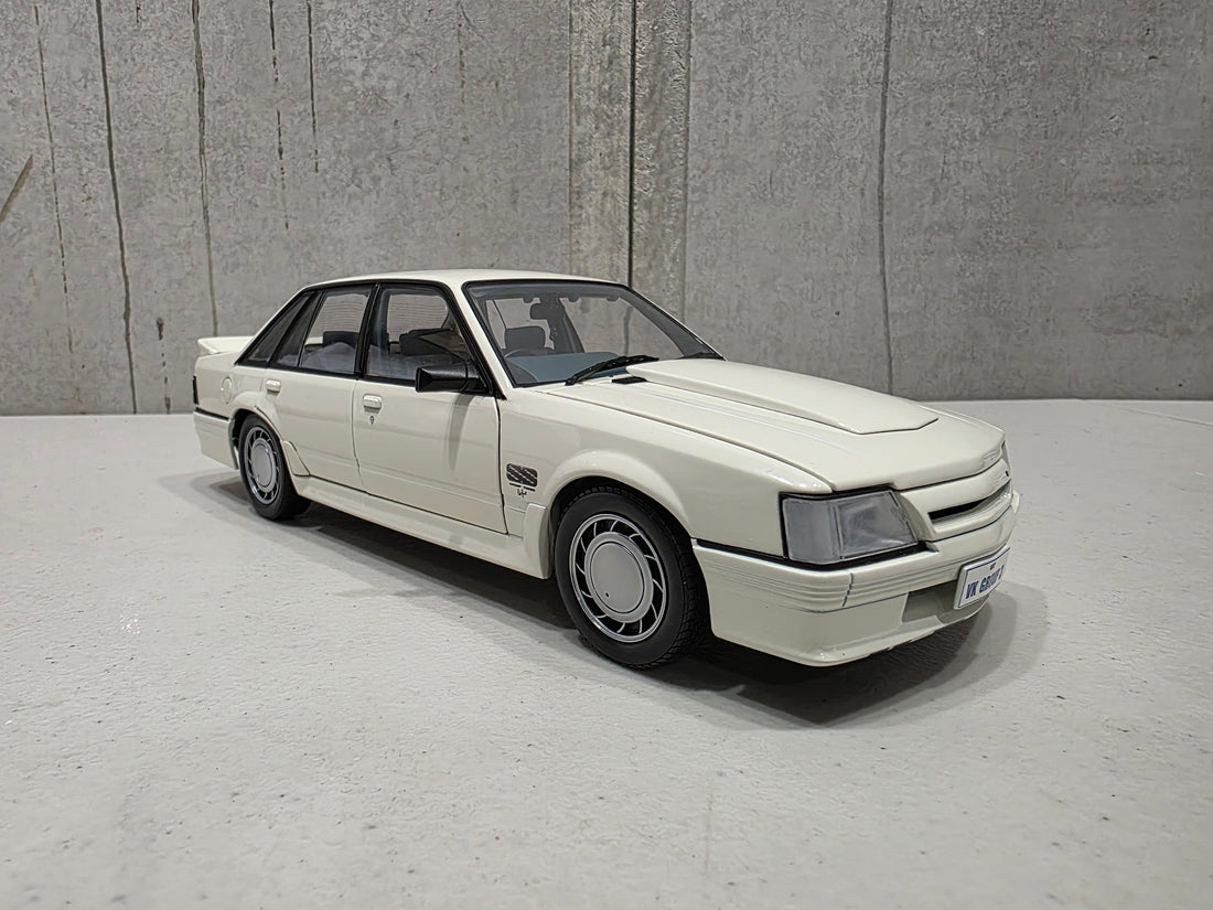 1985 HOLDEN VK COMMODORE SS GROUP THREE - 1:18 SCALE DIECAST MODEL - BIANTE