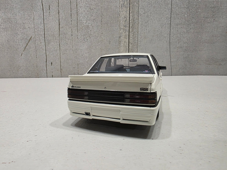 1985 HOLDEN VK COMMODORE SS GROUP THREE - 1:18 SCALE DIECAST MODEL - BIANTE