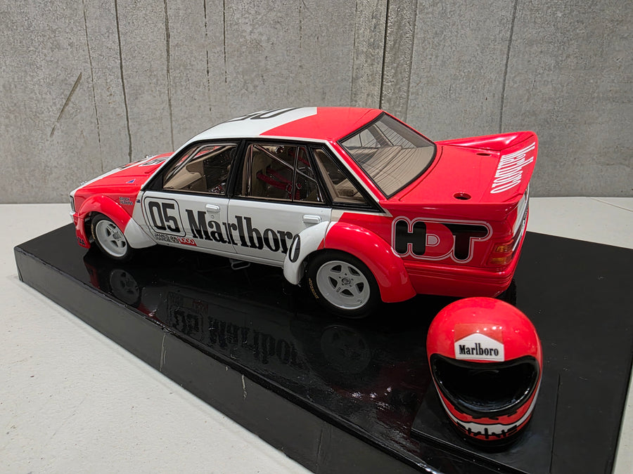 PETER BROCK - LARRY PERKINS - HOLDEN DEALER TEAM - VK COMMODORE - 1984 BATHURST WINNER - 1:18 SCALE DIECAST WITH HELMET - BIANTE