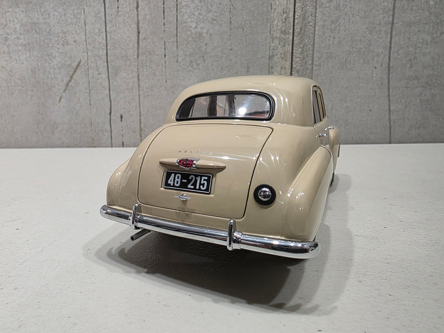 HOLDEN FX 48-215 SEDAN - ELPASO BEIGE - 1:18 SCALE DIECAST MODEL - AUTOart