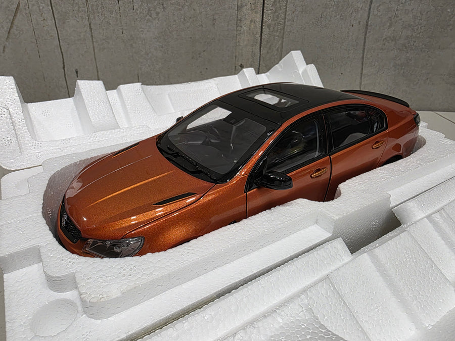 2017 HOLDEN VFII COMMODORE SSV REDLINE - LIGHT MY FIRE - 1:18 SCALE DIECAST MODEL - BIANTE