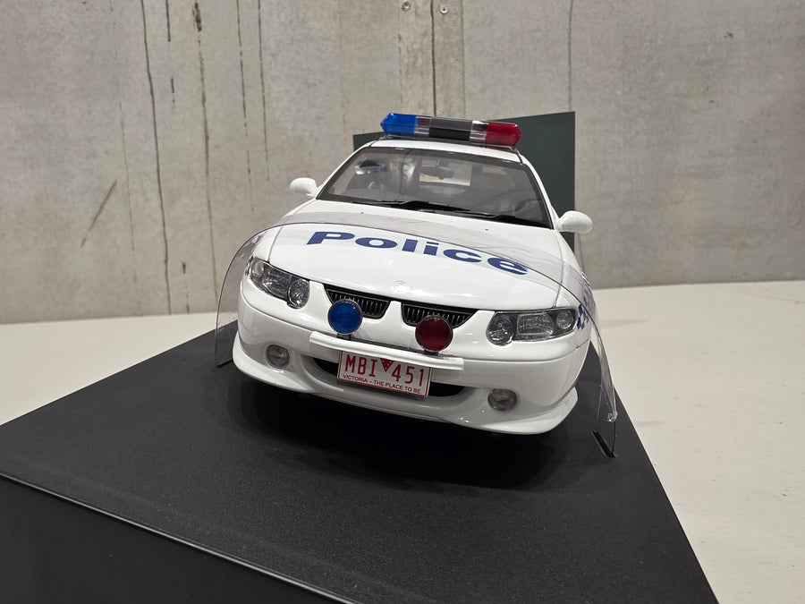 HOLDEN VX SS VICTORIAN POLICE CAR - 1:18 SCALE DIECAST MODEL - AUTOart