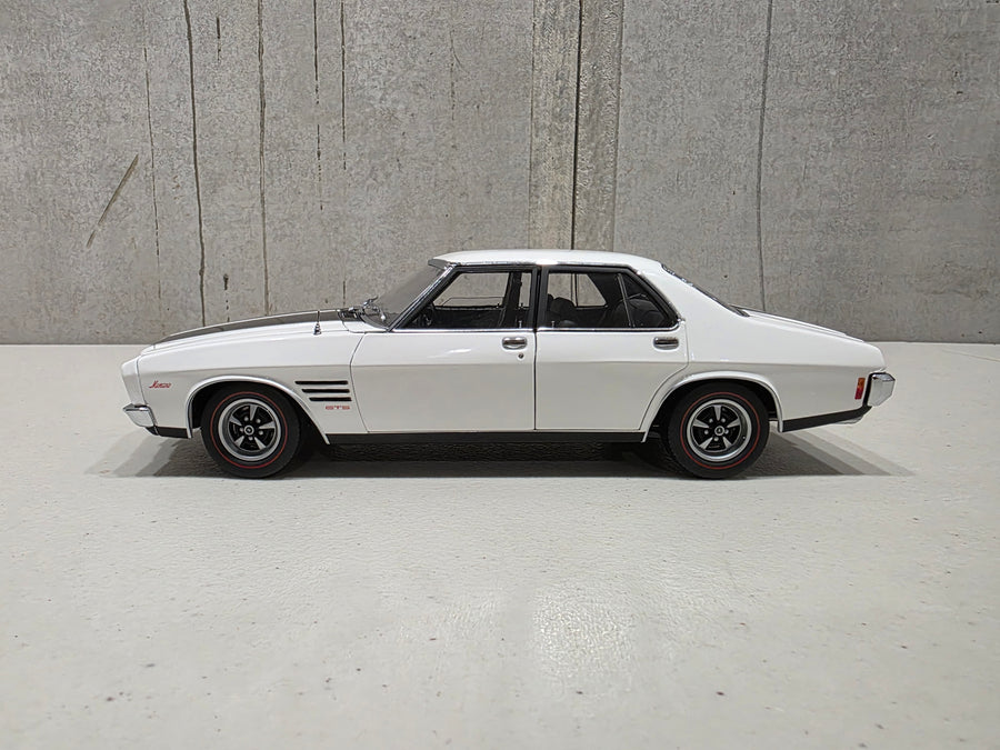 Holden HQ Monaro GTS Sedan Glacier White (350ci Engine) - 1:18 Scale Diecast Model