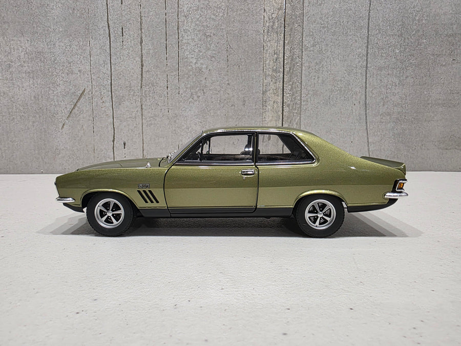 HOLDEN LJ TORANA XU-1 GTR - DUBLIN GREEN - 1:18 SCALE DIECAST MODEL
