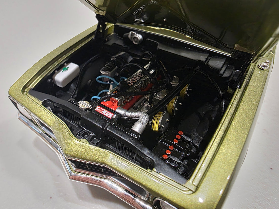 HOLDEN LJ TORANA XU-1 GTR - DUBLIN GREEN - 1:18 SCALE DIECAST MODEL