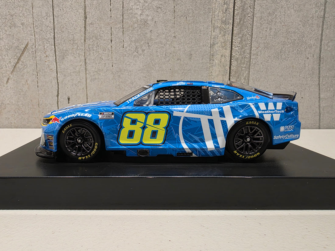 SHANE VAN GISBERGEN 2025 TRACKHOUSE 1:24 SCALE ARC DIECAST