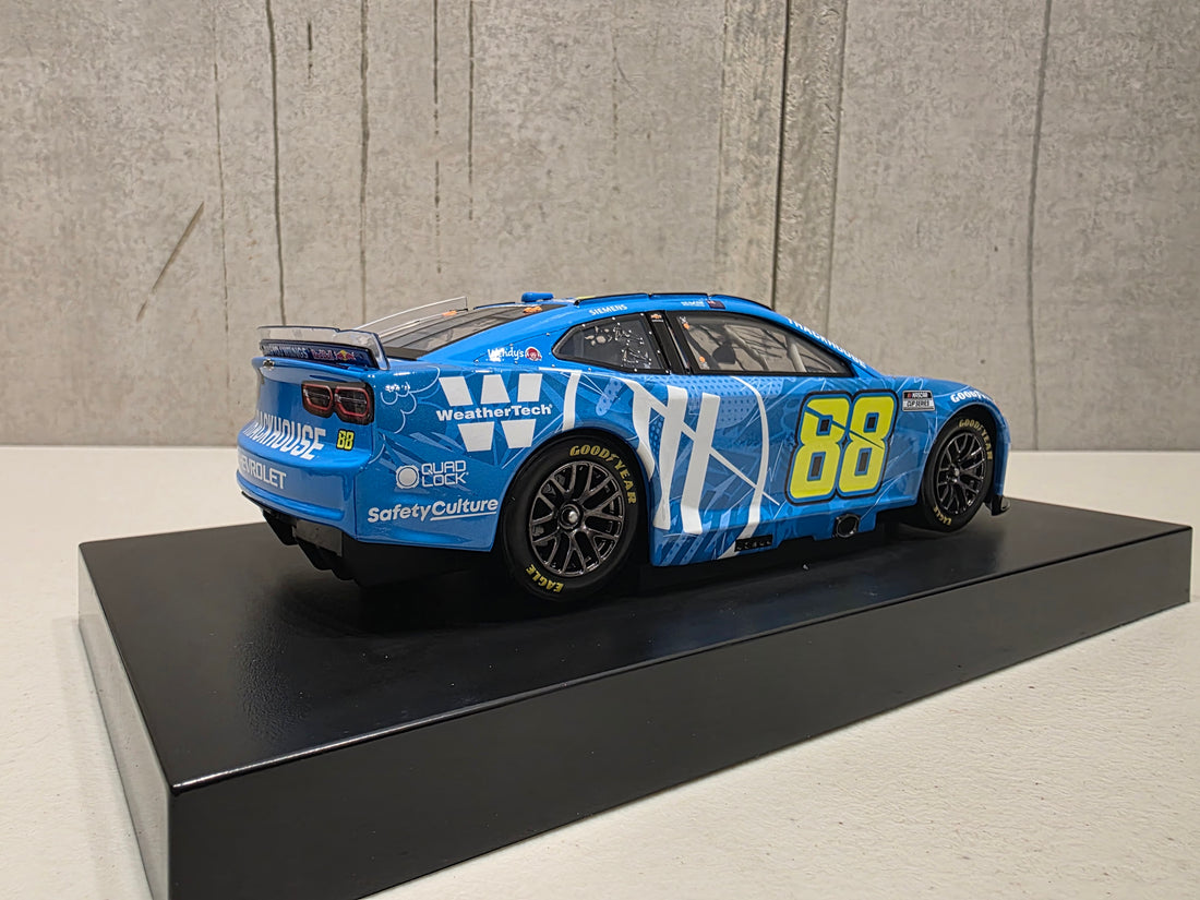 SHANE VAN GISBERGEN AUTOGRAPHED 2025 TRACKHOUSE 1:24 SCALE ARC DIECAST