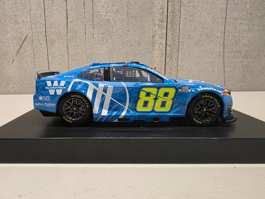 SHANE VAN GISBERGEN AUTOGRAPHED 2025 TRACKHOUSE 1:24 SCALE ARC DIECAST