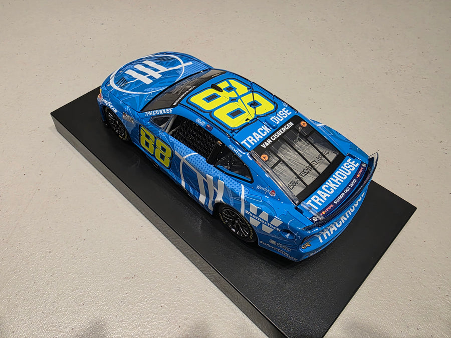 SHANE VAN GISBERGEN AUTOGRAPHED 2025 TRACKHOUSE 1:24 SCALE ARC DIECAST