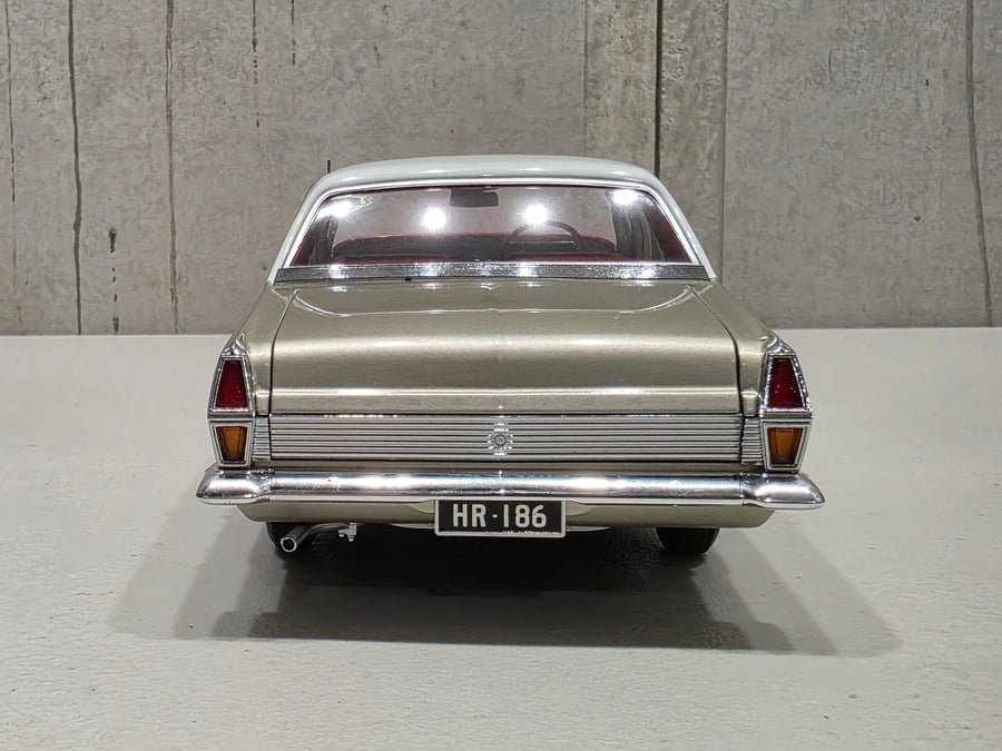 HOLDEN HR PREMIER - SIVER MINK - 1:18 SCALE DIECAST MODEL