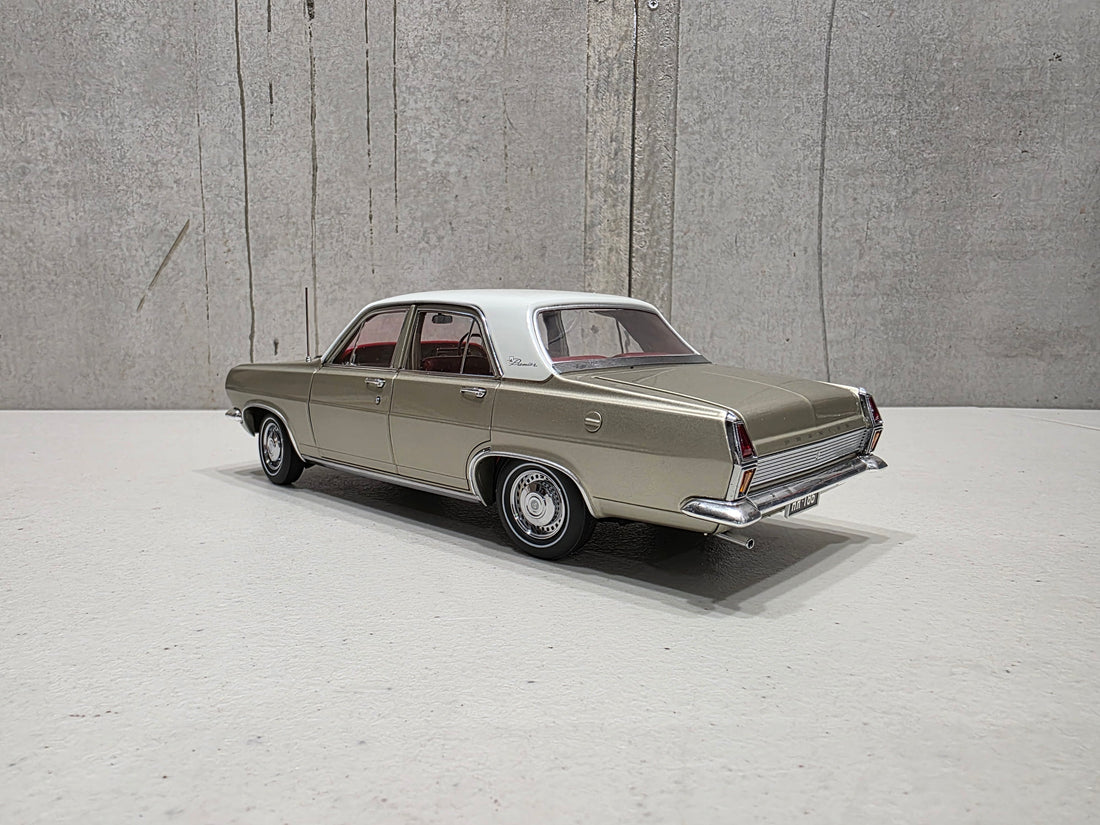 HOLDEN HR PREMIER - SIVER MINK - 1:18 SCALE DIECAST MODEL