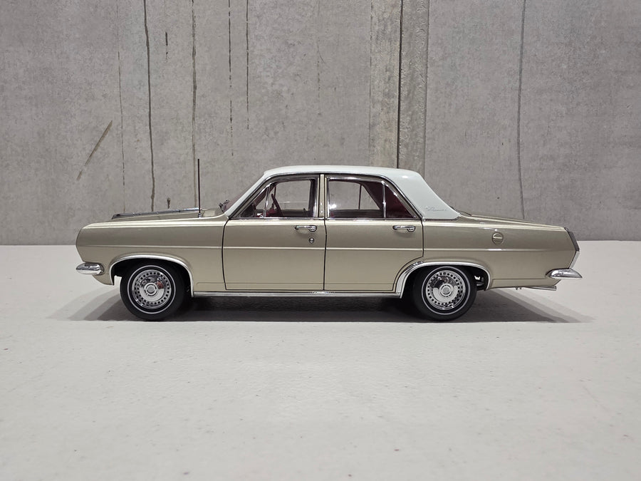 HOLDEN HR PREMIER - SIVER MINK - 1:18 SCALE DIECAST MODEL