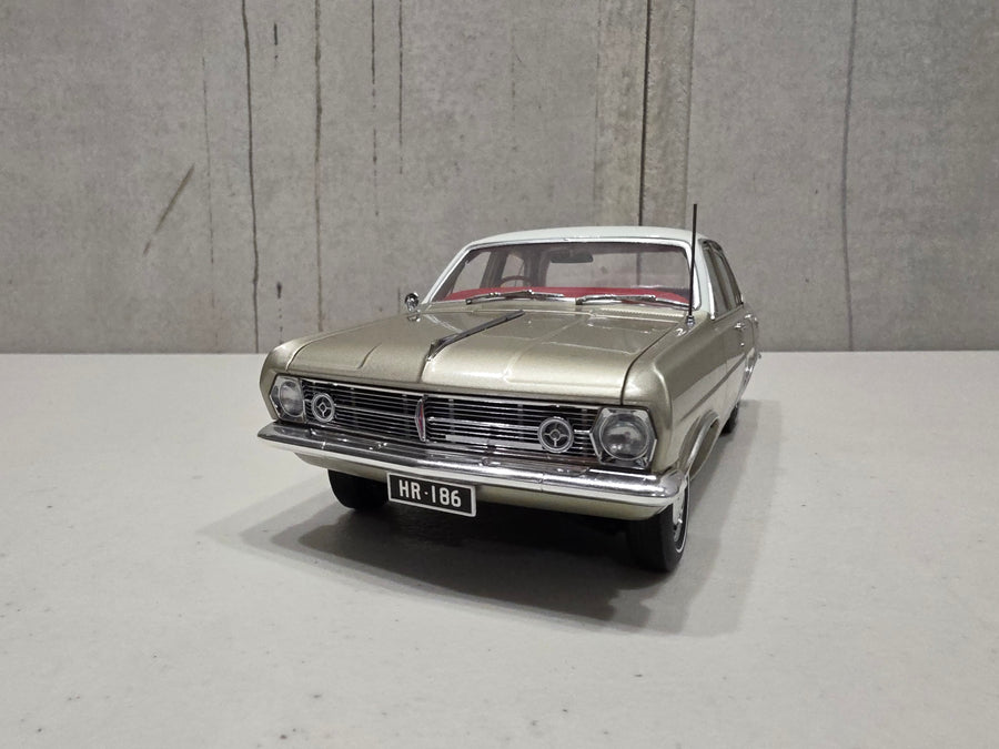 HOLDEN HR PREMIER - SIVER MINK - 1:18 SCALE DIECAST MODEL