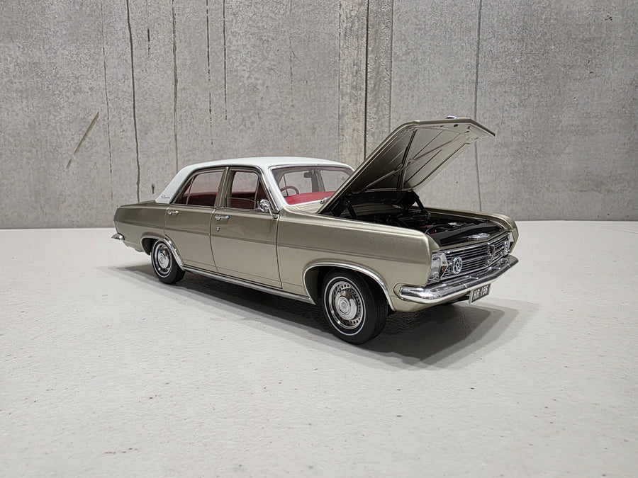 HOLDEN HR PREMIER - SIVER MINK - 1:18 SCALE DIECAST MODEL