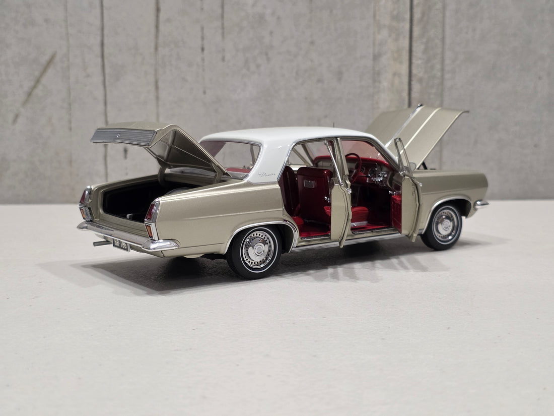HOLDEN HR PREMIER - SIVER MINK - 1:18 SCALE DIECAST MODEL
