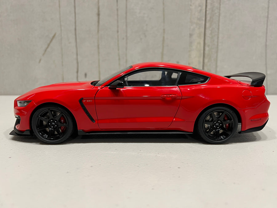 FORD SHELBY GT-350R (RACE RED) 1:18 SCALE - AUTOART