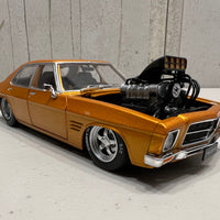 *PRE-ORDER* "KILLER HQ" Gold Blown 4 Door Monaro - 1:24 Scale Diecast Model - DDA