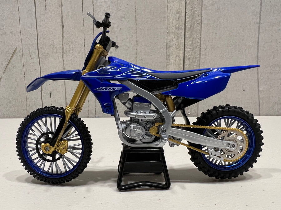 YAMAHA YZ-450F 2022 - 1:12 SCALE - DIRTBIKE MODEL