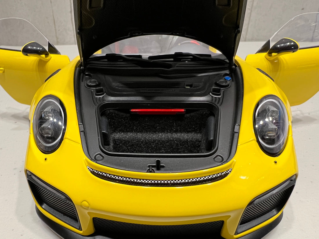 PORSCHE 911 (991.2) GT2 RS WEISSACH PACKAGE (RACING YELLOW)