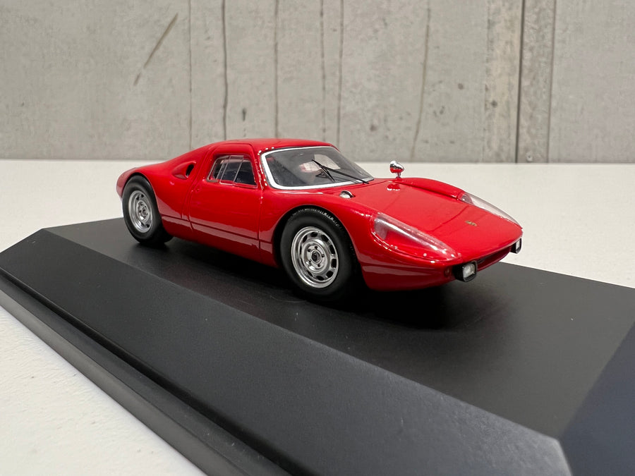 Porsche 904 GTS Red - 1:43 Scale Resin Model Car - Spark