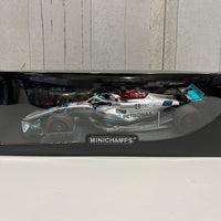 MERCEDES-AMG PETRONAS FORMULA ONE TEAM F1 W13 E PERFORMANCE - GEORGE RUSSELL – 2022 - 1:18 Scale Diecast Model Car