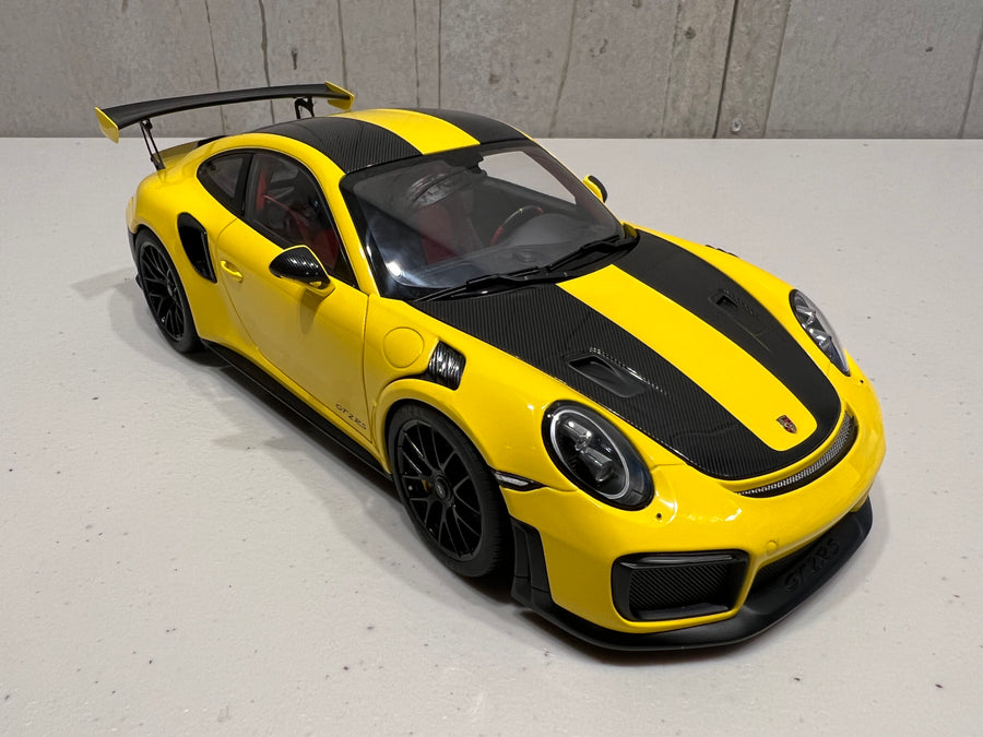 PORSCHE 911 (991.2) GT2 RS WEISSACH PACKAGE (RACING YELLOW)